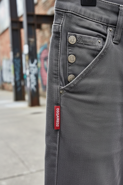 DSQUARED2 jeans grigio dettagli etichetta e bottoni